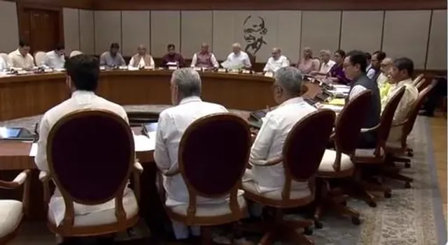 জাপান সফর সেরে দেশে ফিরেই গুরুত্বপূর্ণ ক্যাবিনেট মিটিংয়ে মোদী