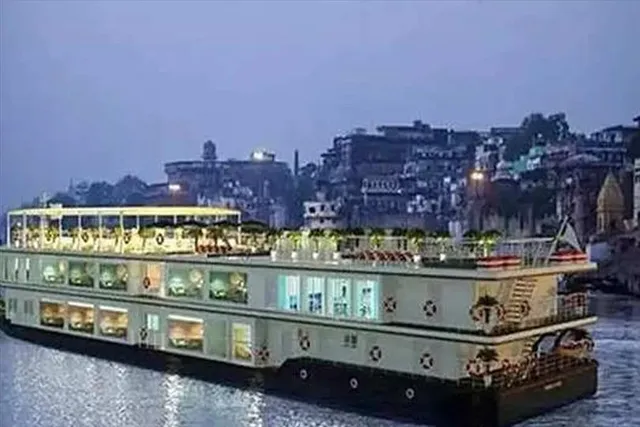 ব্রহ্মপুত্র -বারাকে এবার ক্রুজ বিলাস