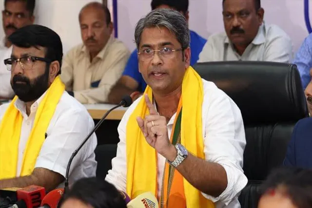 ইস্টবেঙ্গল-মোহনবাগান প্রসঙ্গে মন্তব্য করলেন কল্যাণ চৌবে