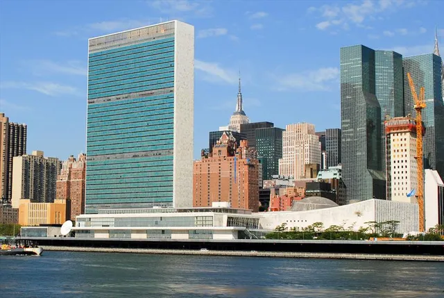 রাষ্ট্রপুঞ্জের সদর দফতরে বন্দুকবাজ!