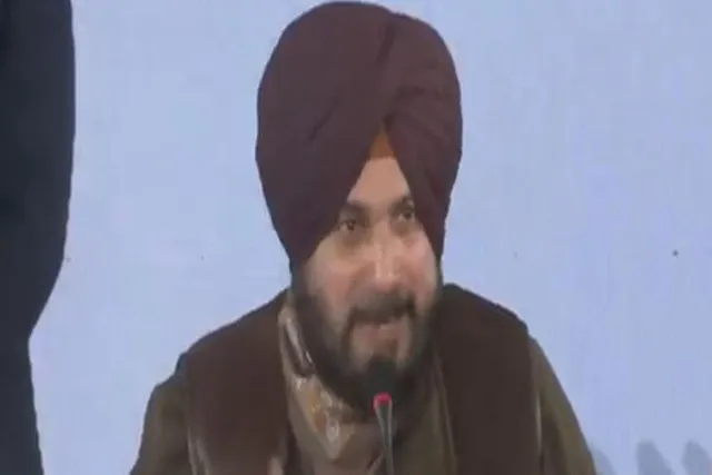 কেজরিওয়ালকে মিথ্যুক বললেন সিধু