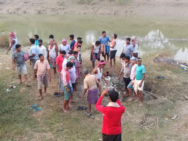 ১০০ বছরের বৃদ্ধার মৃত্যু, ব্যান্ড বাজিয়ে শেষকৃত্য সম্পন্ন করল পরিবার