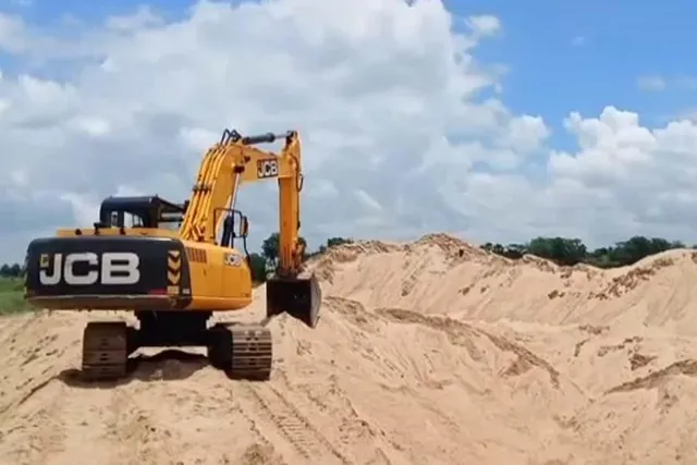 দামোদর নদীর ডেজিং নিয়ে বিবাদ