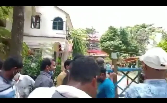 প্রধান শিক্ষকের বিরুদ্ধে মিড ডে মিলের চাল চুরির অভিযোগ