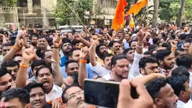 গ্রেফতার ৬ শিবসেনা কর্মী