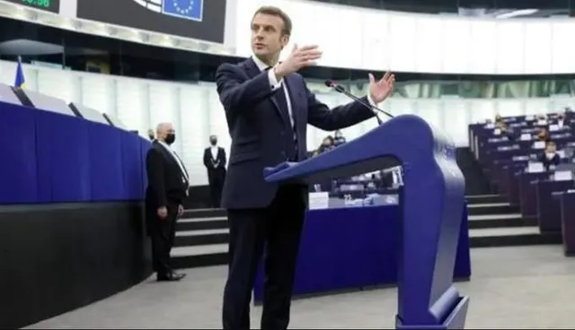 ইউক্রেন যুদ্ধের মধ্যে নতুন সামরিক ব্যয় পরিকল্পনা ঘোষণা করলেন ম্যাক্রোঁ