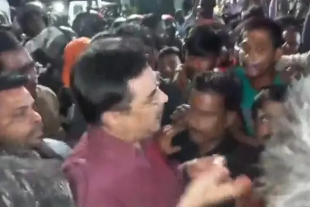 বিজেপি নেতার বিরুদ্ধে হায়দ্রাবাদে বিক্ষোভ, বিক্ষোভকারীদের সঙ্গে দেখা করলেন মালাকপেটের বিধায়ক