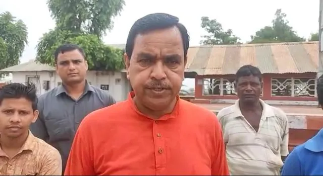কেন্দ্রের বিরুদ্ধে সরাসরি সংঘাতে বিজেপি বিধায়ক, রেল রোকোর ডাক মে মাসে