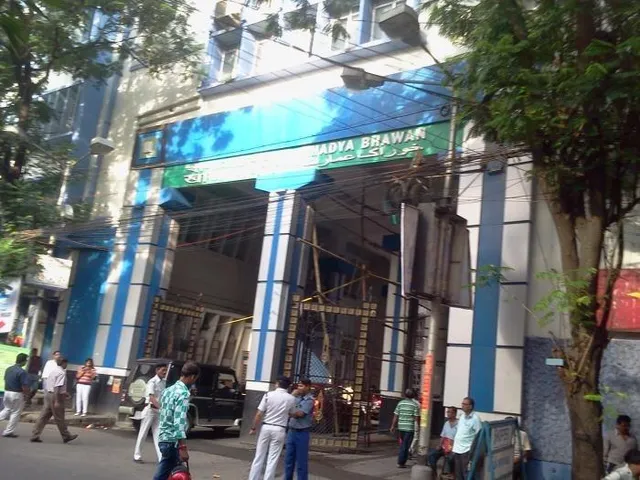 খাদ্য ভবনের সামনে চাকরিপ্রার্থীদের বিক্ষোভ