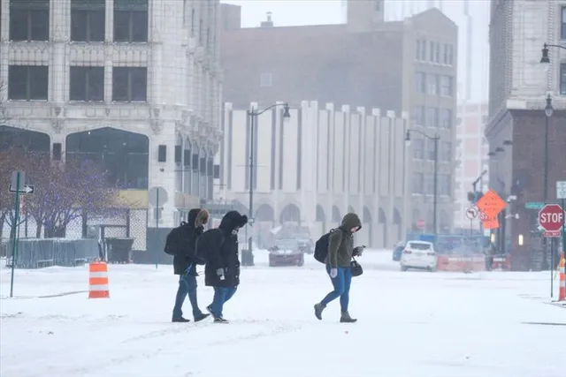 উত্তর আমেরিকায় শুরু তুষারঝড়