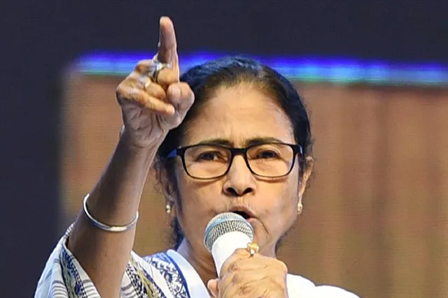 রাজ্যে কেন্দ্রীয় দল নিয়ে সরব মমতা