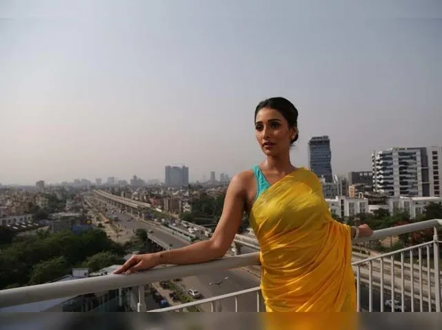 ‘আপনি নজরদারি ক্যামেরার অধীনে’ ইনস্টাগ্রামে বার্তা সায়ন্তিকার