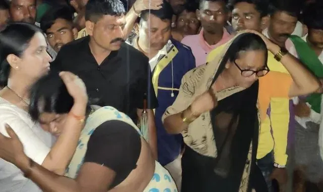 প্রবল বৃষ্টির জেরে ভাঙ্গল বাড়ি, মৃত্যু ২ শিশু সহ ৭ জনের