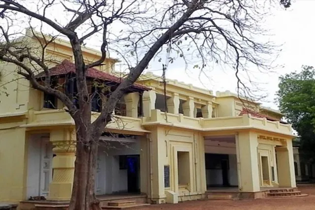 বিক্ষোভকেই দোষারোপ করলেন রবীন্দ্রভারতী বিশ্ববিদ্যালয়ের উপাচার্য