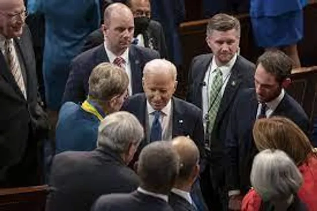 সরকারের ঘাটতি ১ ট্রিলিয়নেরও বেশি কমবে বলে জানালেন বাইডেন