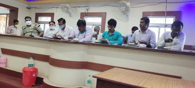 দুয়ারে সরকার কর্মসূচি নিয়ে বৈঠক পিংলা পঞ্চায়েত সমিতিতে