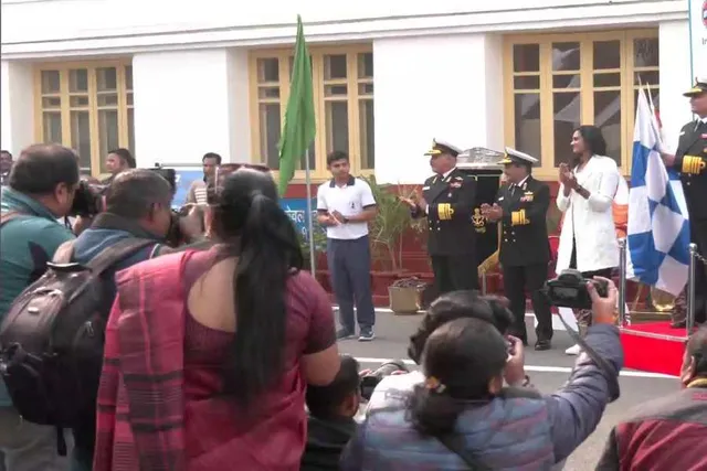 নৌবাহিনীর ম্যারাথনে অংশগ্রহণকারীদের স্বাগত জানালেন পিভি সিন্ধু