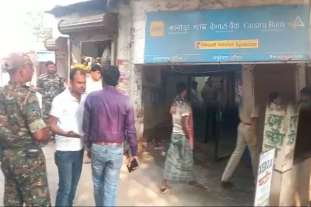 মুর্শিদাবাদে এটিএম লুঠ, ছড়ালো উত্তেজনা