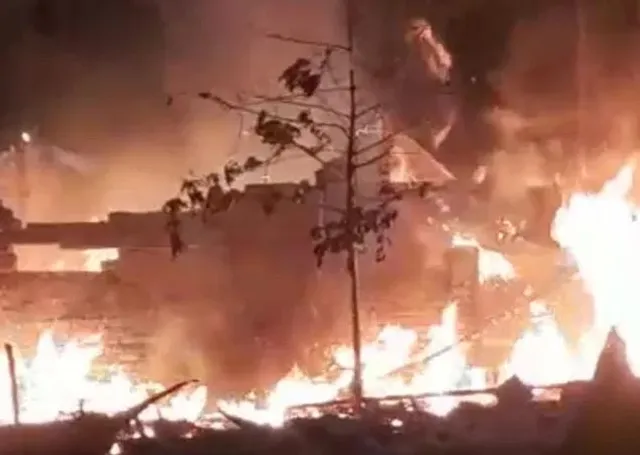 বাজির গোডাউনে ভয়াবহ বিস্ফোরণ, মৃত ৩