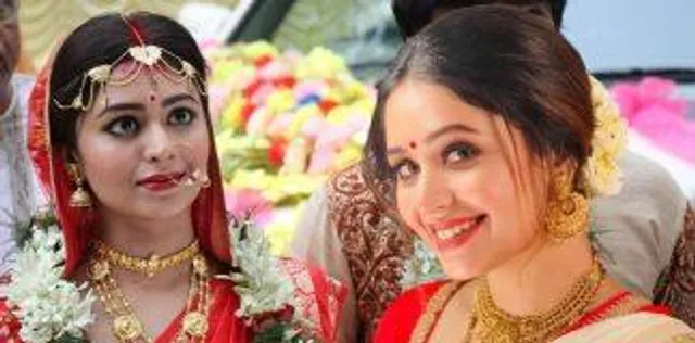 বিবাহ বন্ধনে আবদ্ধ হতে চলেছেন ঋতাভরী