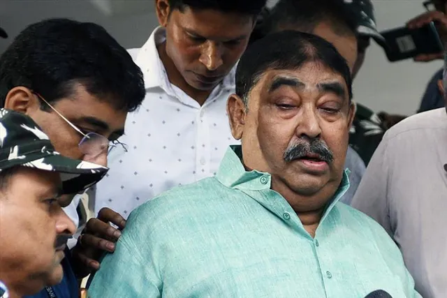 অনুব্রতের আপ্ত সহায়ক আর পরিচারককে জিজ্ঞাসাবাদ সিবিআইয়ের