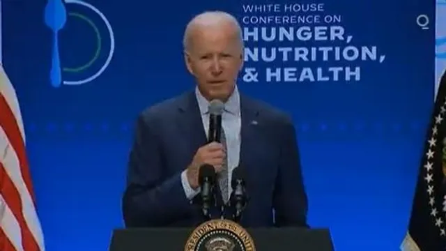 পথ দুর্ঘটনায় মৃত কংগ্রেসওম্যান জ্যাকি ওয়ারোলস্কিকে খুঁজলেন জো বাইডেন