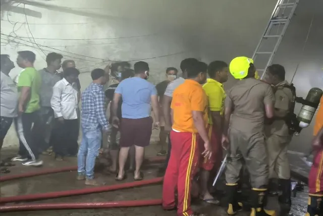 পুরীর বাজারে ভয়াবহ আগুন