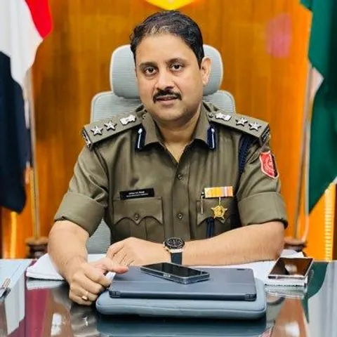 ঘটনাস্থলে গেছেন বীরভূমের পুলিশ সুপার নগেন্দ্রনাথ ত্রিপাঠী