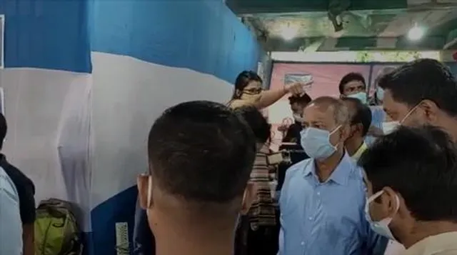 'দুয়ারে সরকার'-এ উপচে পড়া ভিড় শিলিগুড়ির ক্যাম্পগুলিতে