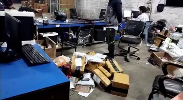 দুঃসাহসিক ডাকাতির ঘটনায় চাঞ্চল্য