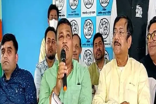 পুরভোটের টিকিট পেয়েও দল ছাড়লেন অর্জুন ঘনিষ্ঠ বিজেপি প্রার্থীরা!