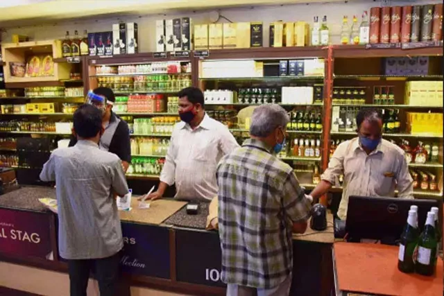 নির্বাচনের প্রেক্ষাপটে বন্ধ থাকবে মদের দোকান