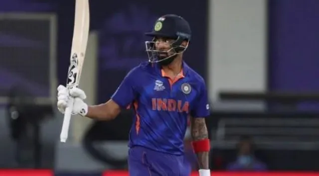 প্রথম ভারতীয় হিসেবে অর্ধশতরানের হ্যাটট্রিকের নজির রাহুলের