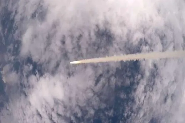 এবার সমুদ্রেও ব্রহ্মোস ক্ষেপণাস্ত্রের সফল পরীক্ষা সম্পন্ন হল