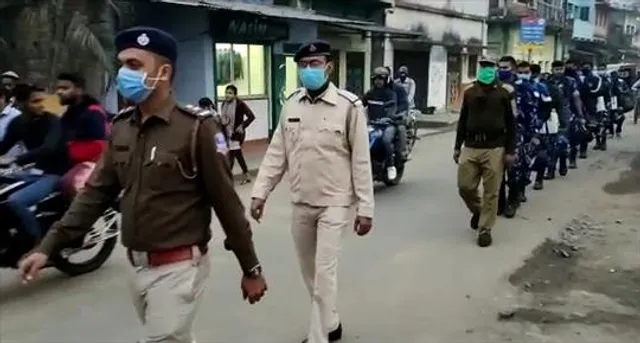 আসানসোলে পুলিশের রুটমার্চ