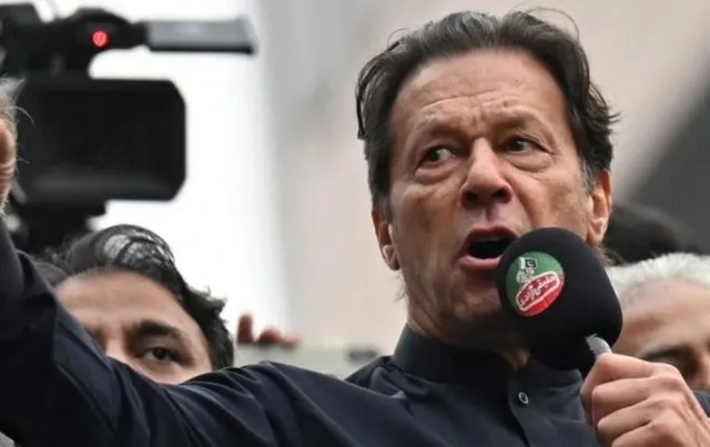 'ইমরান খান জনগণকে বিভ্রান্ত করেছেন'-সন্দেহভাজন বন্দুকধারী