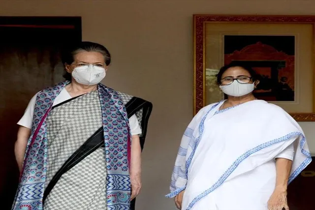 সোনিয়ার সঙ্গে দেখা করলেন তৃণমূল সুপ্রিমো