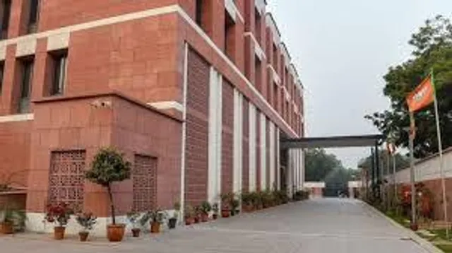 এবার করোনার থাবা বিজেপির সদর দফতরে