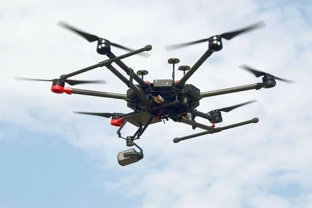 আন্তর্জাতিক সীমান্তের কাছে উড়ছে পাক ড্রোন!