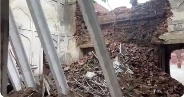 ভেঙে পড়ল পাকিস্তানে অবস্থিত মহারাজা রঞ্জিত সিং এর পৈতৃক হাভেলি