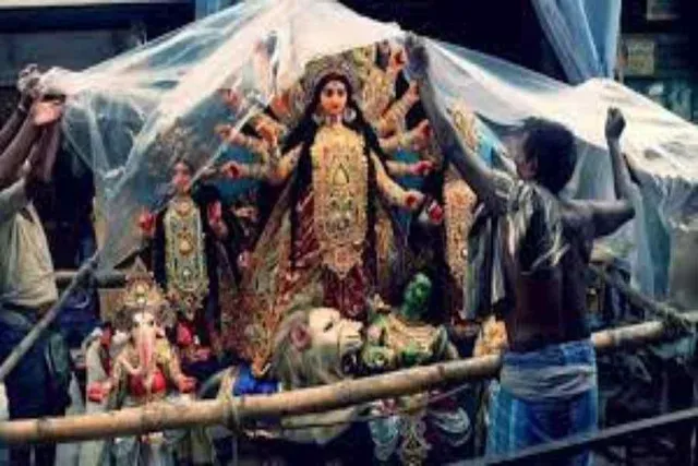 সপ্তমীতেও বৃষ্টি, জানুন থামবে কখন