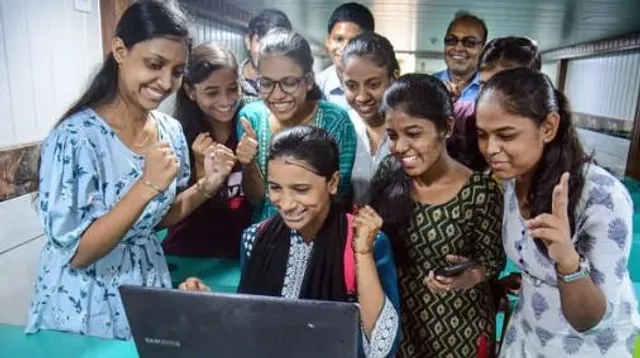 পরীক্ষা শেষ হওয়ার ৪৪ দিনের মাথায় ফল প্রকাশ, সংসদের ইতিহাসে ‘রেকর্ড’