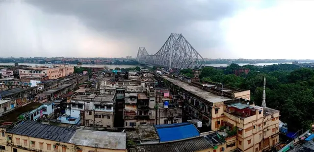 আজ মেঘাচ্ছন্ন থাকতে পারে আকাশ