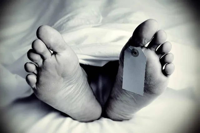 তারকেশ্বরে হোটেল থেকে যুবক-যুবতীর জোড়া দেহ উদ্ধার