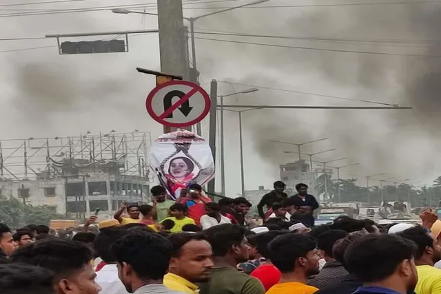 অবশেষে ১১ ঘণ্টা পর ওঠে অবোরধ