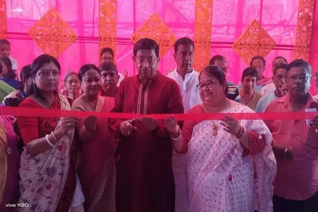 সৌমেন মহাপাত্রর হাত ধরে শুরু হল উদ্বোধনী অনুষ্ঠান