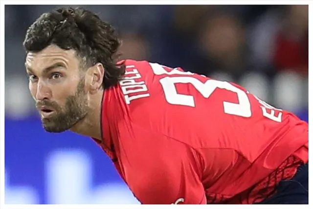 গোড়ালির চোটের কারণে টি-টোয়েন্টি বিশ্বকাপ থেকে ছিটকে গেলেন ইংল্যান্ডের পেসার