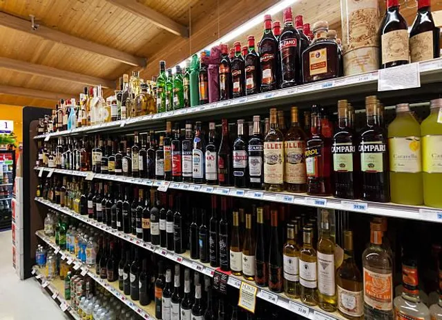 কলকাতায় ২ দিন বন্ধ মদের দোকান!