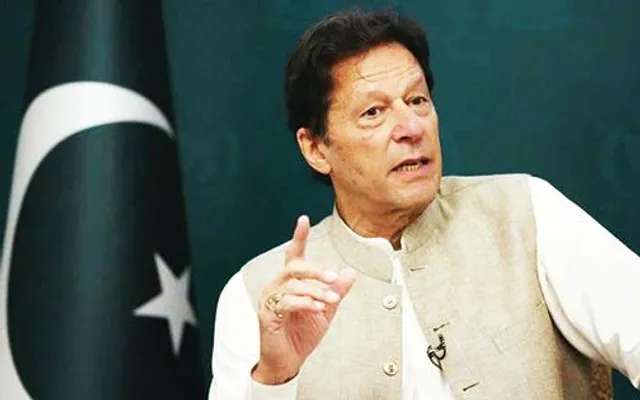 ইস্তফার জল্পনা উস্কে জাতির উদ্দেশে ভাষণের বার্তা ইমরানের