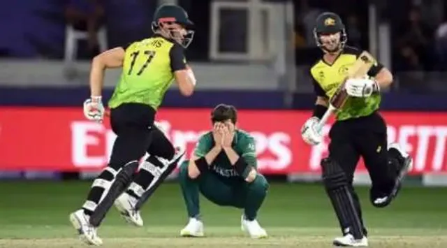 আমিরশাহিতে বাবর আজমদের ৬ বছরের বিজয় রথ থামালো অজিরা